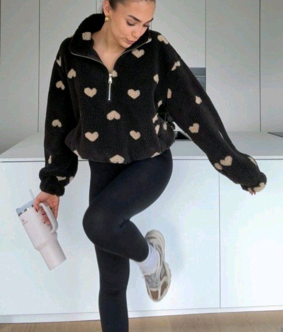 Sweat polaire marron à coeurs - Taille unique 36 au 40 